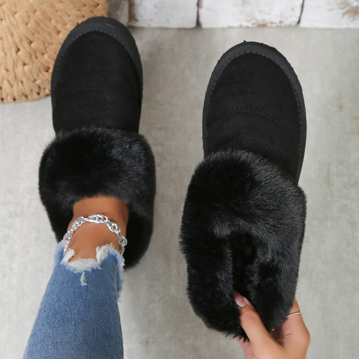Winter Plush Slippers Home Thick-soled Warm Cotton Slippers Women Outdoor Garden Shoes - Jayariele one stop shop